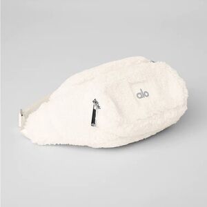 Brand New With Tags Alo Sherpa Explorer Fanny Pack